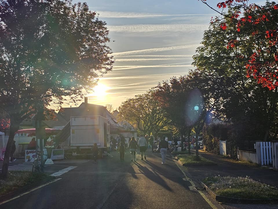 Fin de journée au vide-greniers